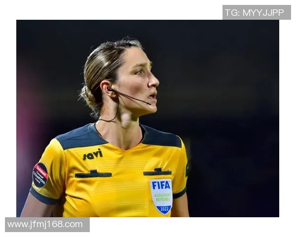 将足球明星的魅力与女性特质相结合的独特视角探讨 将足球明星的魅力与女性特质相结合的独特视角探讨