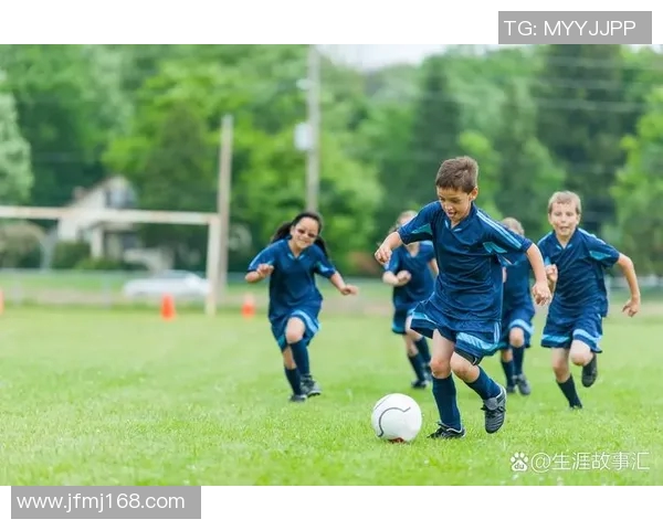 足球明星精彩瞬间集锦领略绿茵场上的绝技与激情 足球明星精彩瞬间集锦领略绿茵场上的绝技与激情