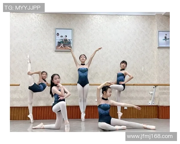 芭蕾舞者的优雅与篮球明星的力量交汇在一起的奇妙瞬间